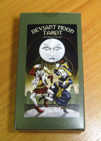 Купить Таро Deviant Moon (таро Безумной луны, таро аномальной луны, таро девиантной луны) с полями в интернет-магазине Роза Мира