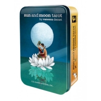 Таро Солнца и Луны в жестяной коробочке (Sun and Moon Tarot in a Tin). 